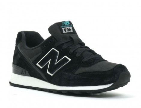 New Balance Sneaker zwart