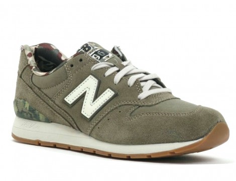 New Balance Sneaker olijfgroen