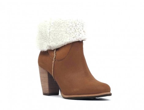 UGG Laars bruin natu