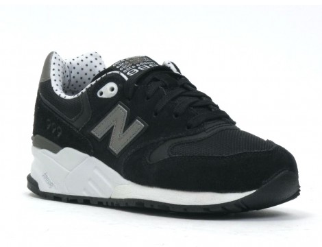 New Balance Sneaker zwart