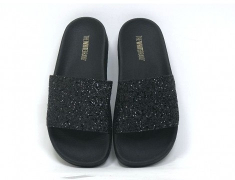 The White Brand Slipper zwart