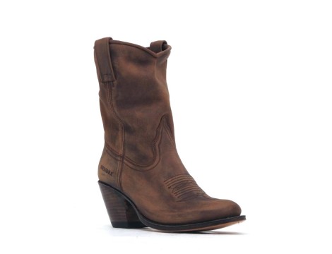 Sendra Laars bruin