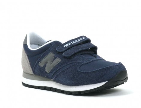 New Balance Klittenbandschoen blauw